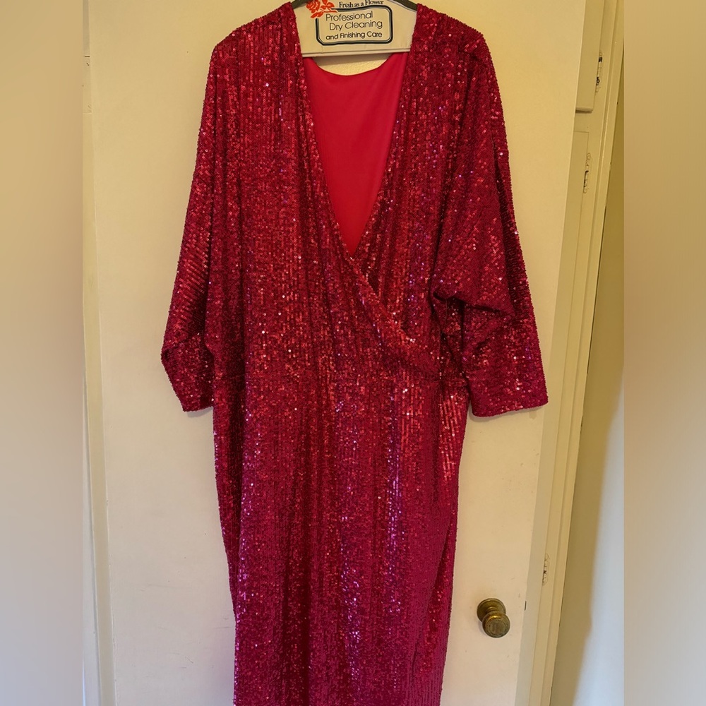New Eloquii Dolman Sleeve Knee Length Hot Pink Sequin Dress